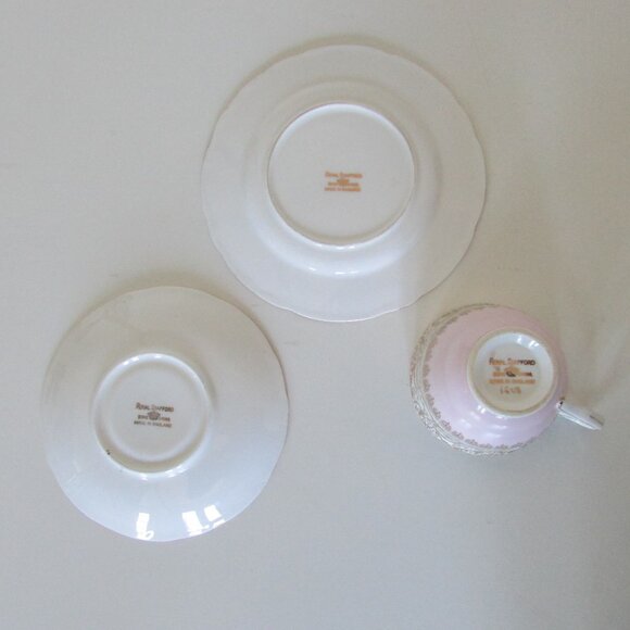 Vintage Royal Stafford Teacup trio set, Pink & Gold (Lot 2) - Picture 7 of 9